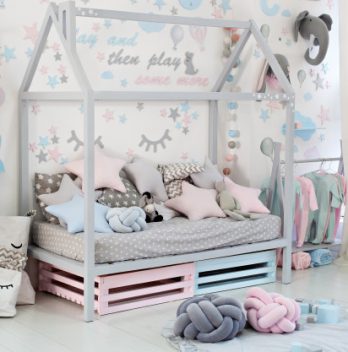 Comment choisir un stickers pour la chambre de bébé ?