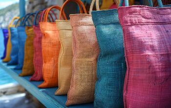 Quel type de sac d’été choisir ? Les modèles les plus tendances pour la saison estivale