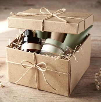 Coffrets cadeaux : offrir des cosmétiques naturels avec style